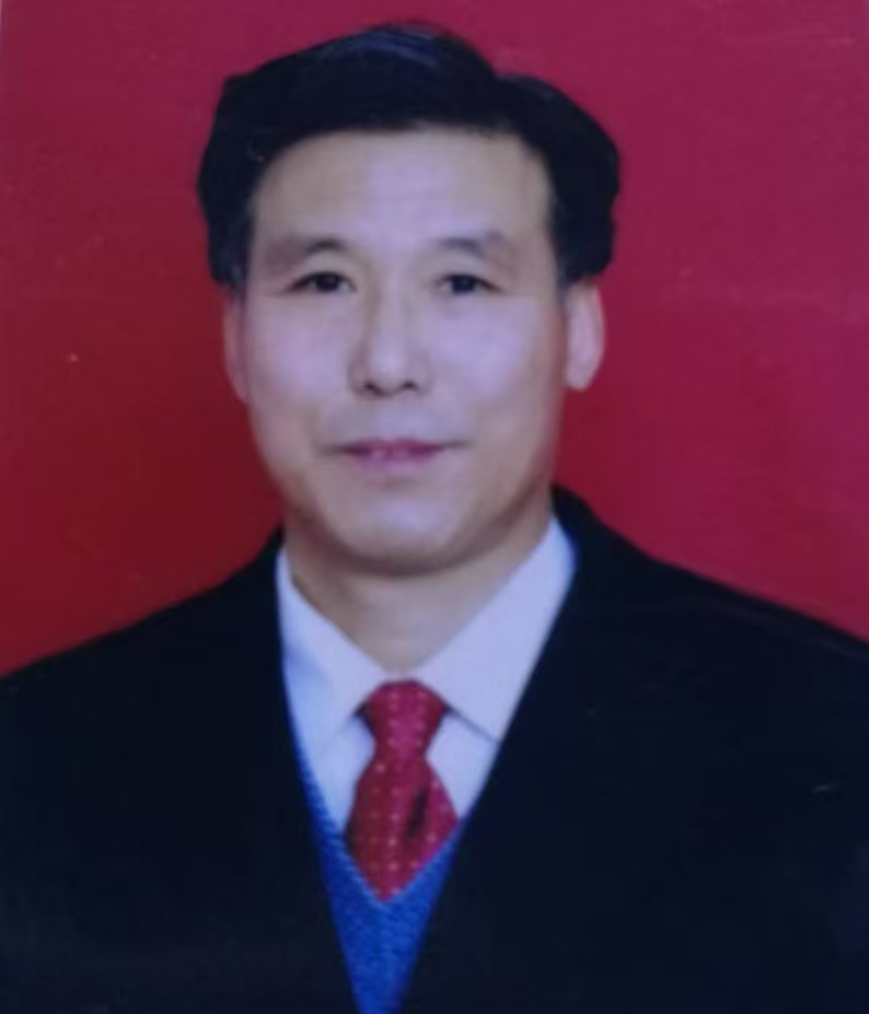 红色艺术顾问 吕建华 简历