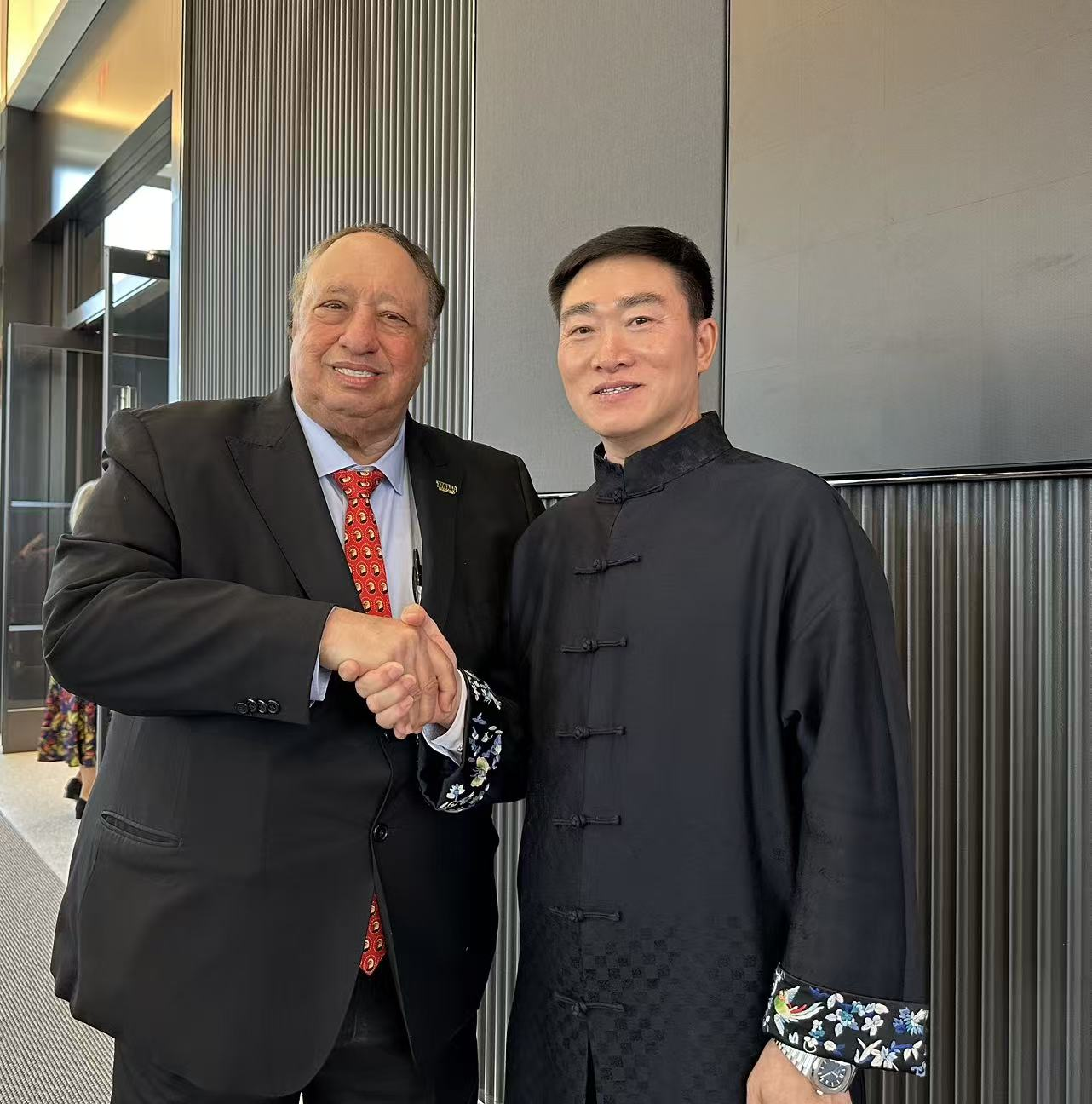 图片4 图片4